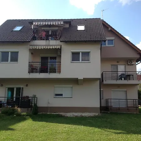 Bella Apartment Balatonfured